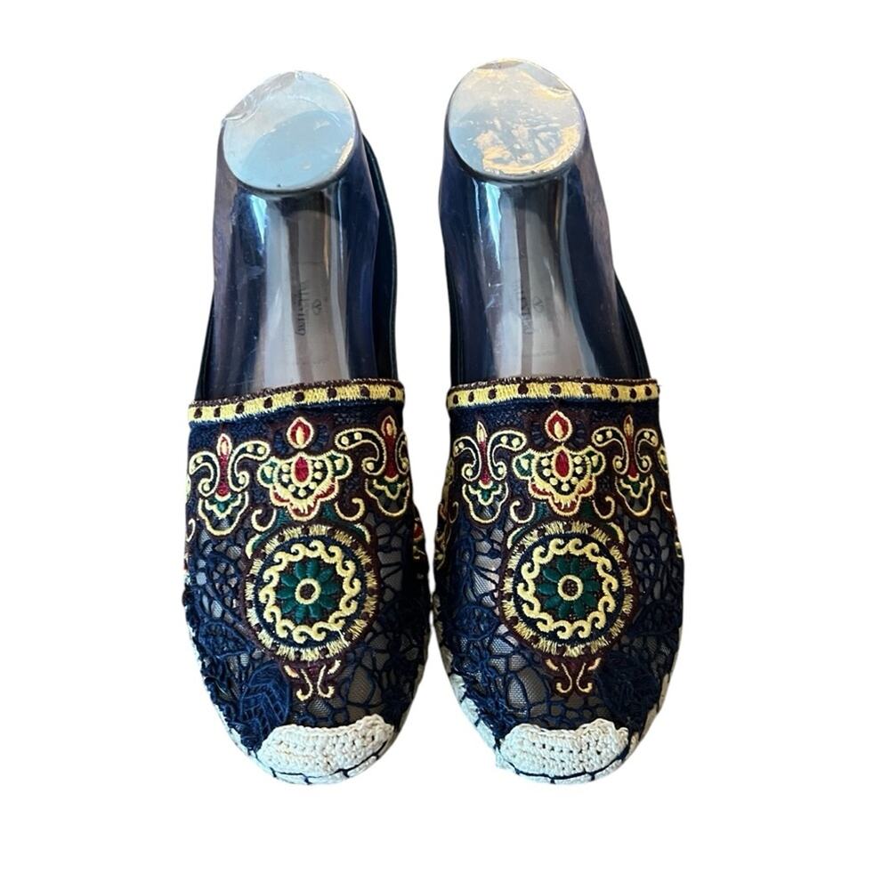 Valentino Garavani Navy Blue Leather and Floral Lace Espadrille Flats EU 38 US 8 - Picture 2 of 13